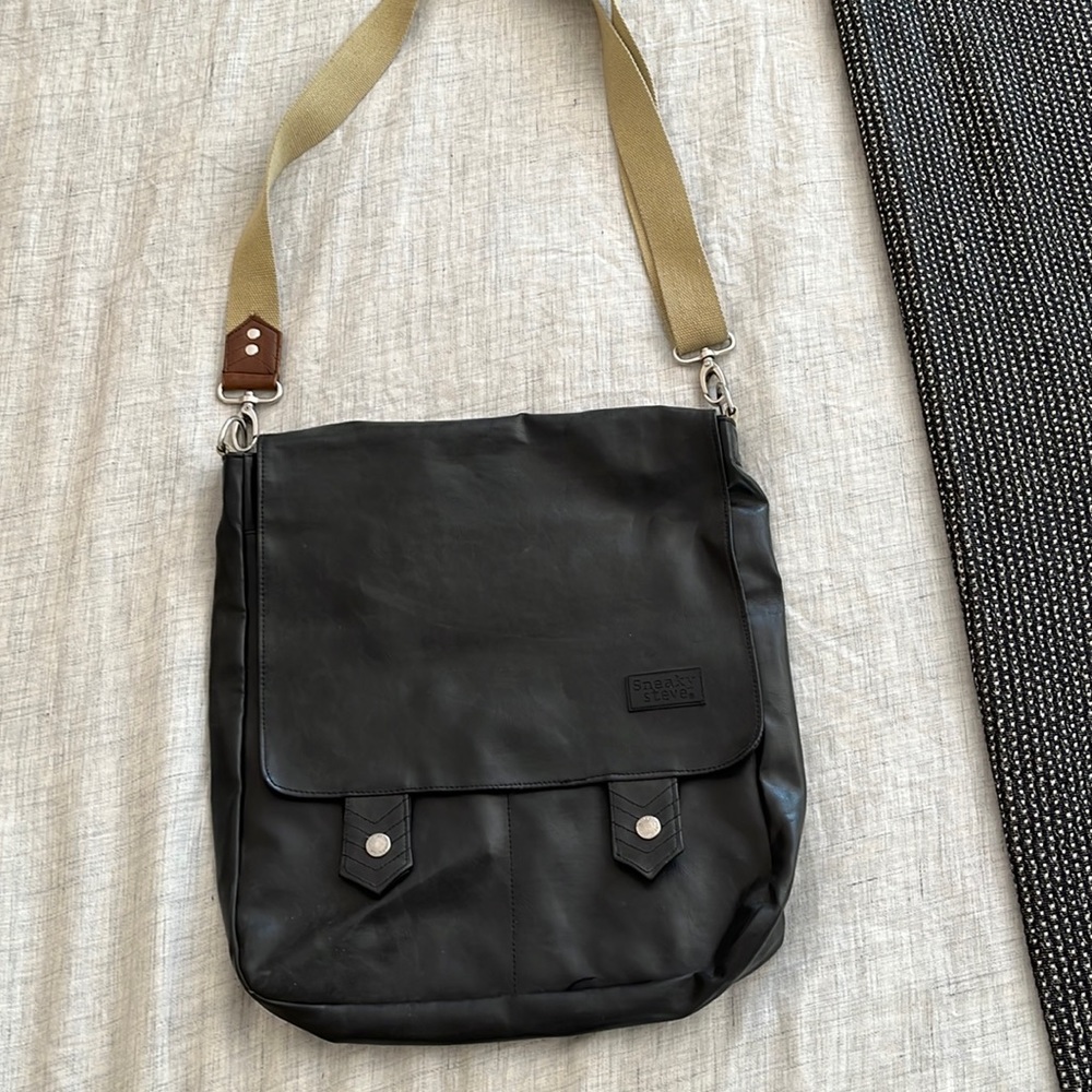 Sneaky Steve black leather messenger bag